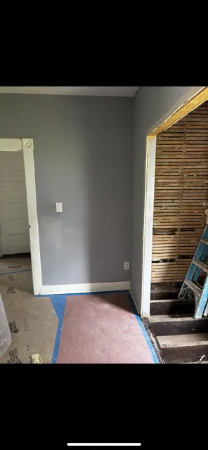 Wall opening and floor protection — In progress